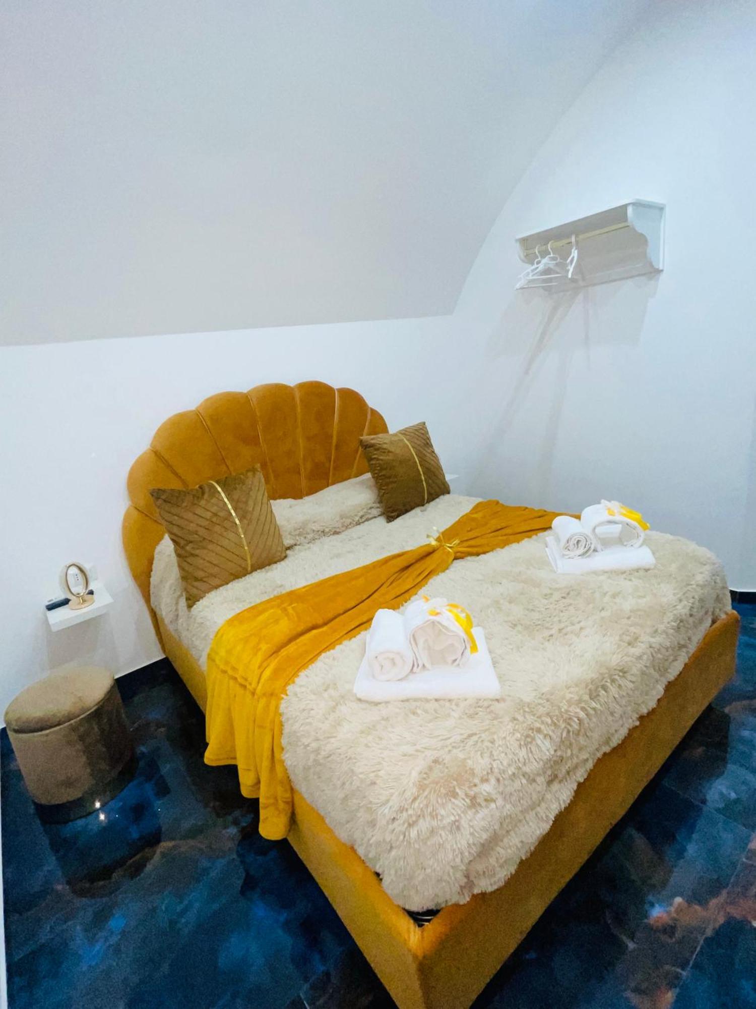 Alex Mary Home Naples Extérieur photo